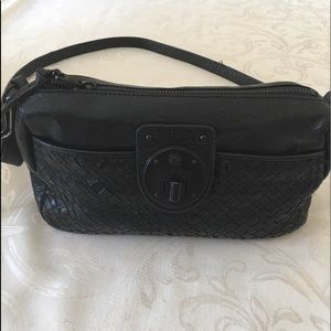 🎁 Elliott Lucca Small Crossbody Bag